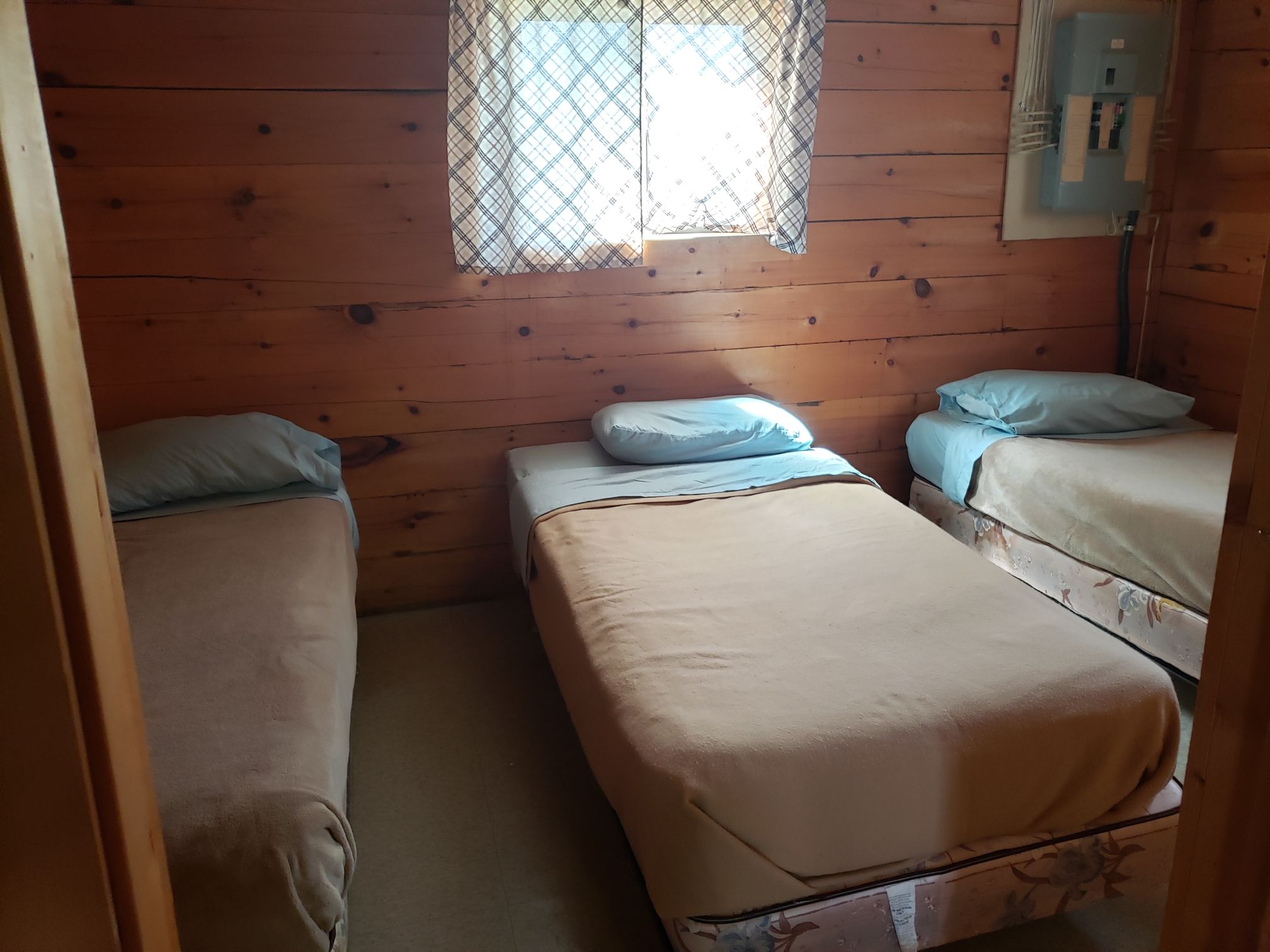 Lynx Cabin-Bedroom1-Trappers Point Camp-Sturgeon Lake-Savant Lake-Ontario